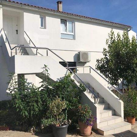 Beachfront Apartment Sun Vodice Exterior photo